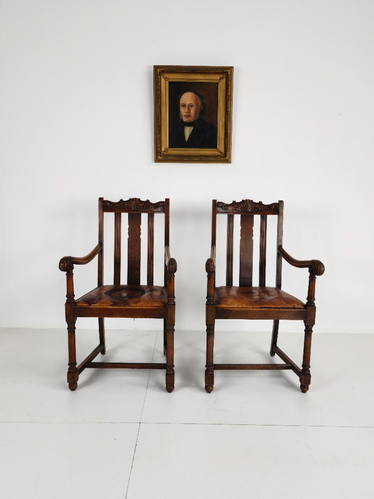 Set van 2 Eikenhouten Armstoelen – F. Parker & Son,, Ophalen of Verzenden