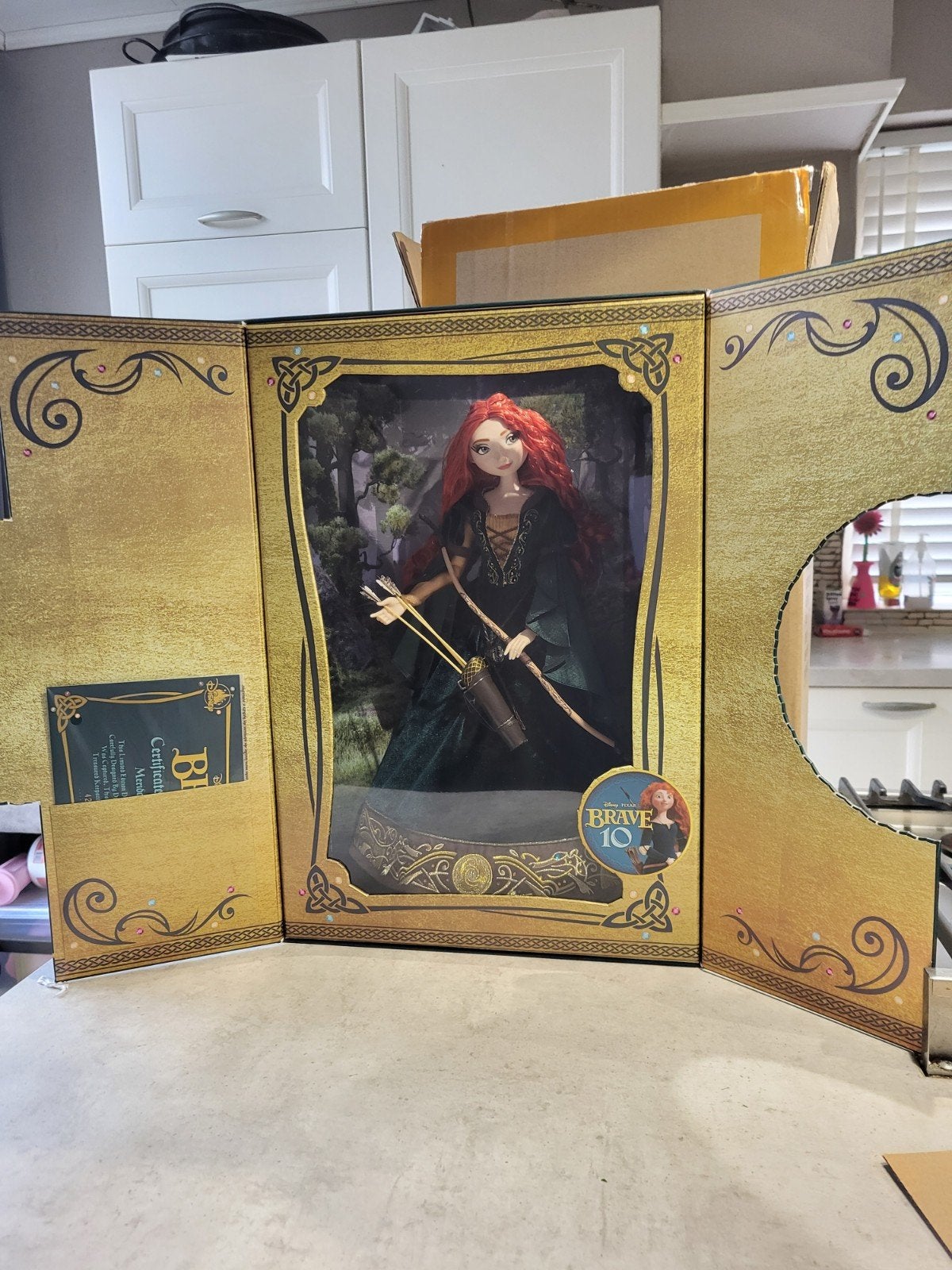Merida Disney limited edition doll 10th anniversary, Ophalen of Verzenden, Overige figuren, Nieuw, Beeldje of Figuurtje