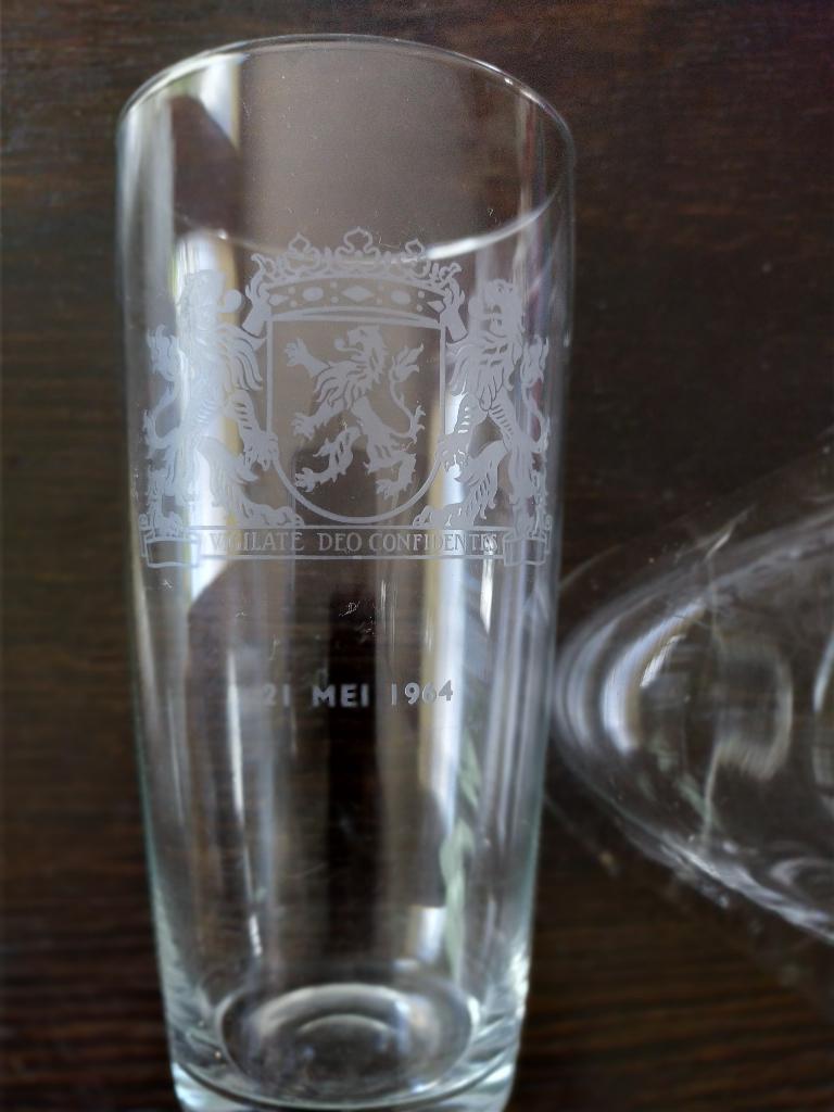 longdrink glas, provincie Zuid-Holland, Verzamelen, Glas en Borrelglaasjes, Ophalen of Verzenden, Zo goed als nieuw, Overige typen