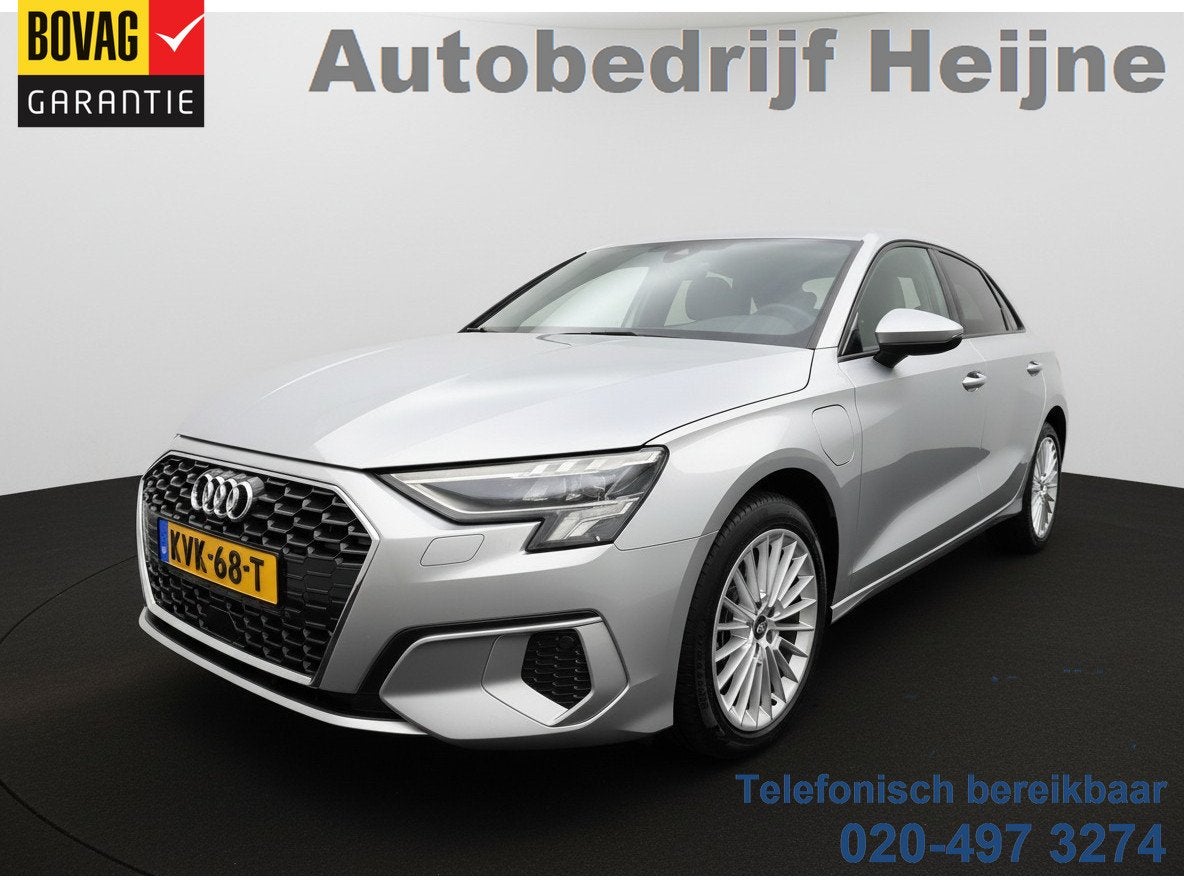 Audi A3 Sportback 40 TFSIe 204PK HYBRIDE S-LINE SPORT ADVANC, Auto's, 1525 kg, Gebruikt, 4 cilinders, Leder en Stof
