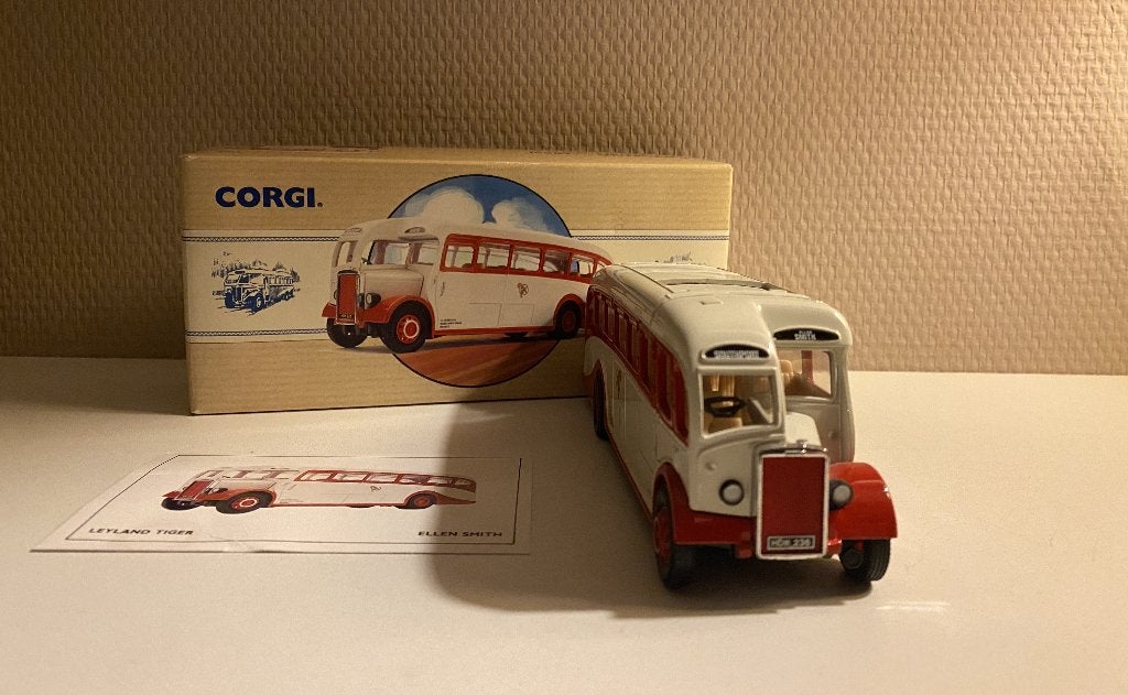 Corgi - Leyland Tyger Ellen Smith Ltd Rochdale, Hobby en Vrije tijd, Modelauto's | 1:50, Ophalen of Verzenden, Nieuw, Bus of Vrachtwagen