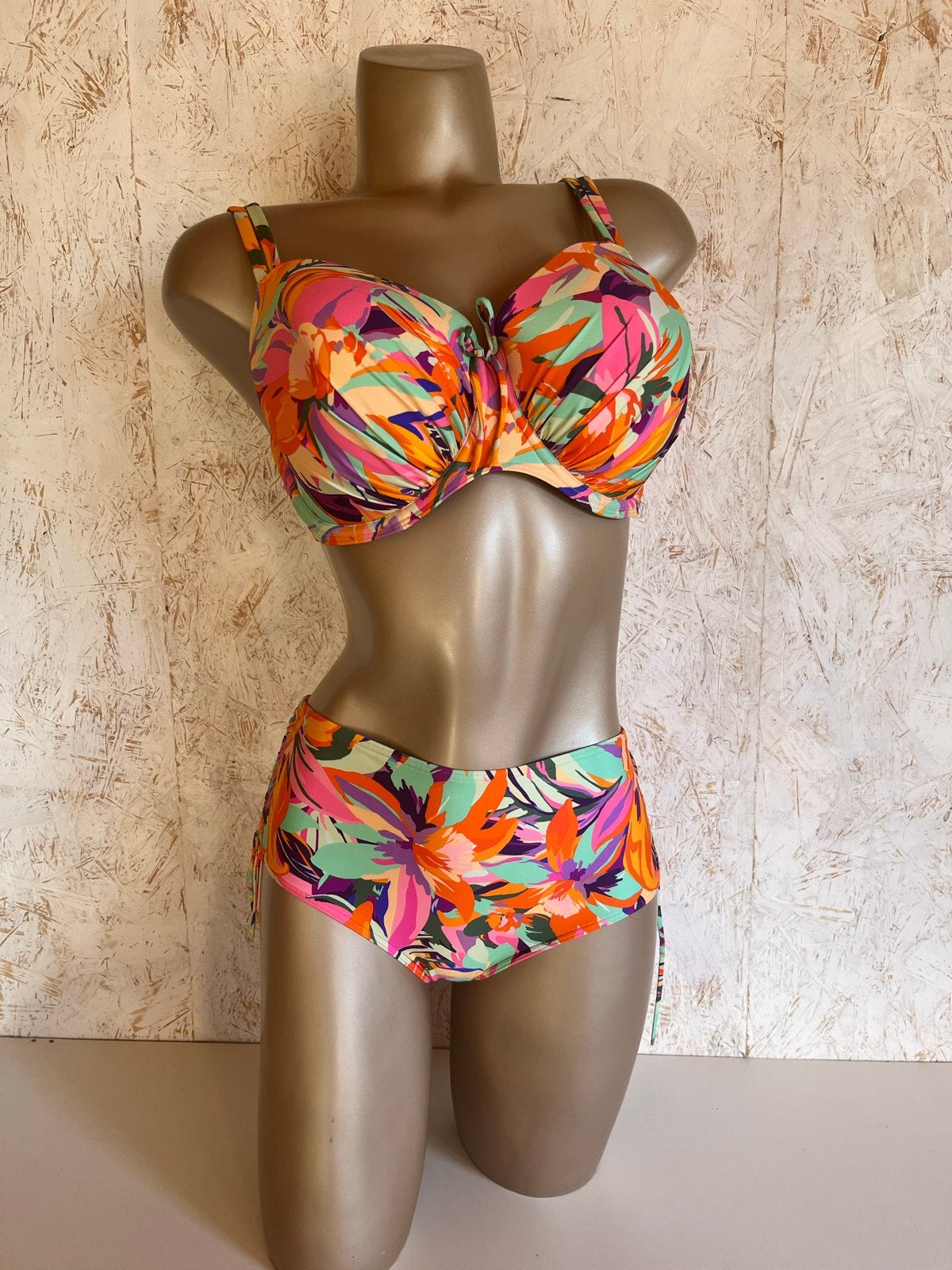 Nieuwe Prima Donna Bikini  Bright Tropics maat 85F slip43, Kleding | Dames, Ophalen of Verzenden, Nieuw, Meerkleurig, Bikini