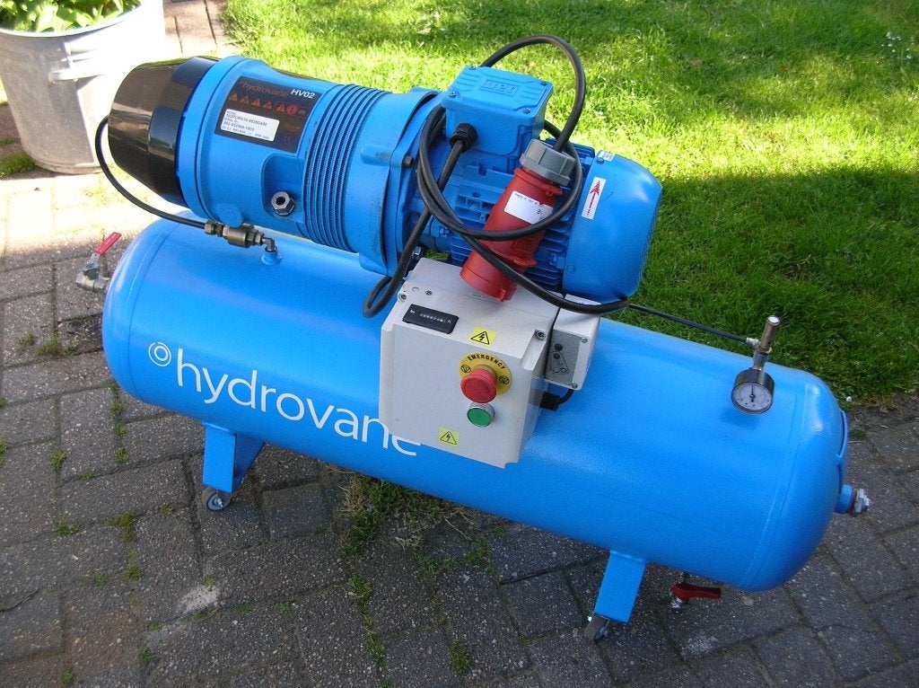 HYDROVANE  HV 02 / HV 01  COMPRESSOREN, Doe-het-zelf en Verbouw, Compressors, Ophalen, 10 bar of meer, Zo goed als nieuw, Geluidgedempt