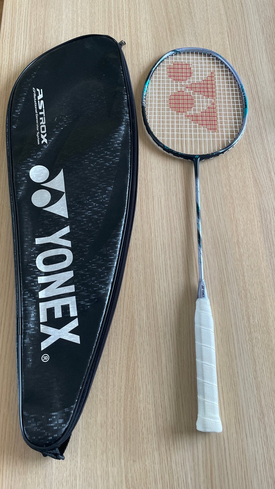 Yonex Astrox 88D Badmintonracket - Head Heavy, Slim Shaft, Ophalen of Verzenden, Zo goed als nieuw