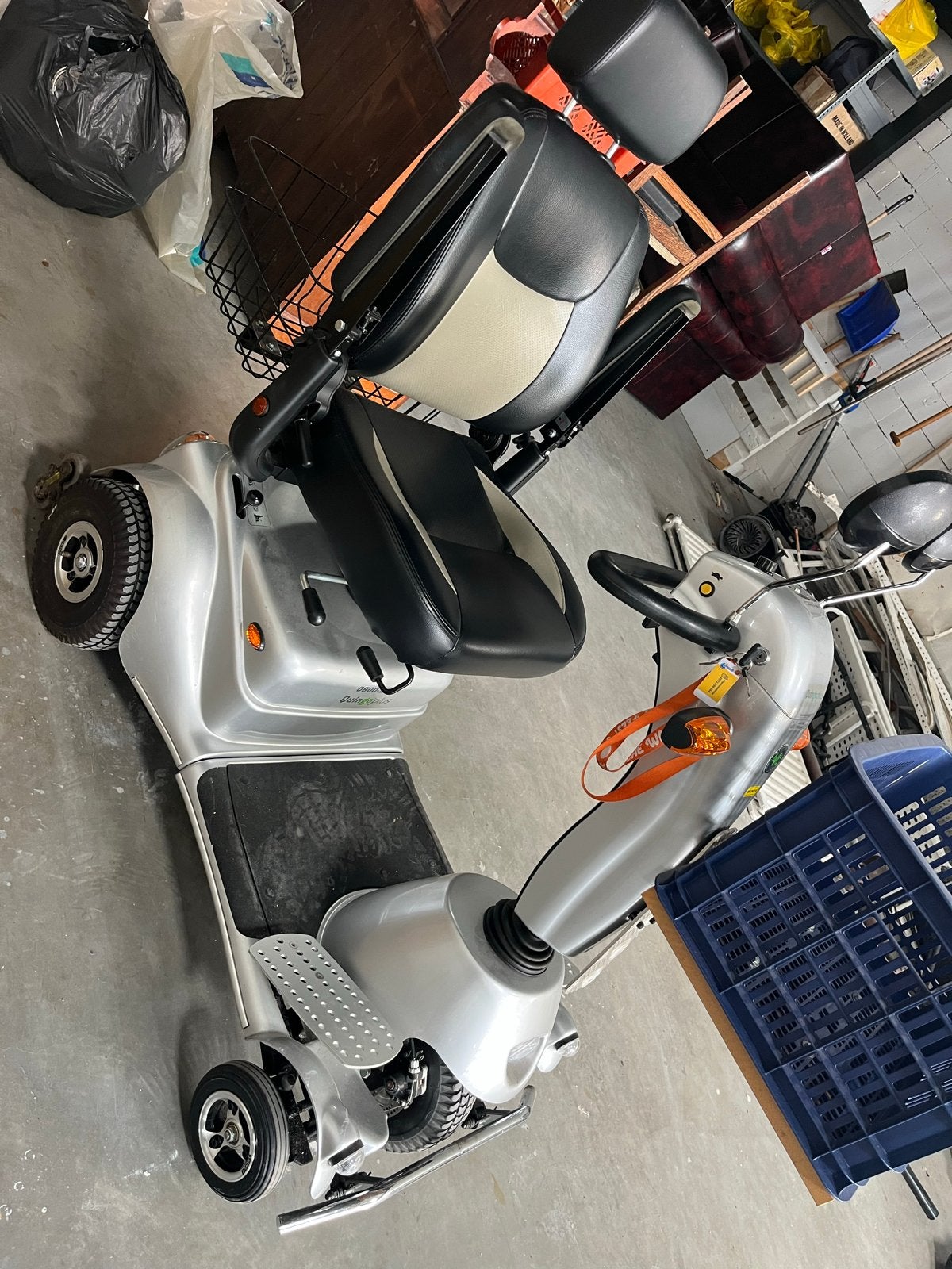 Quin go plus scootmobiel 5 wiels + lader, Ophalen of Verzenden