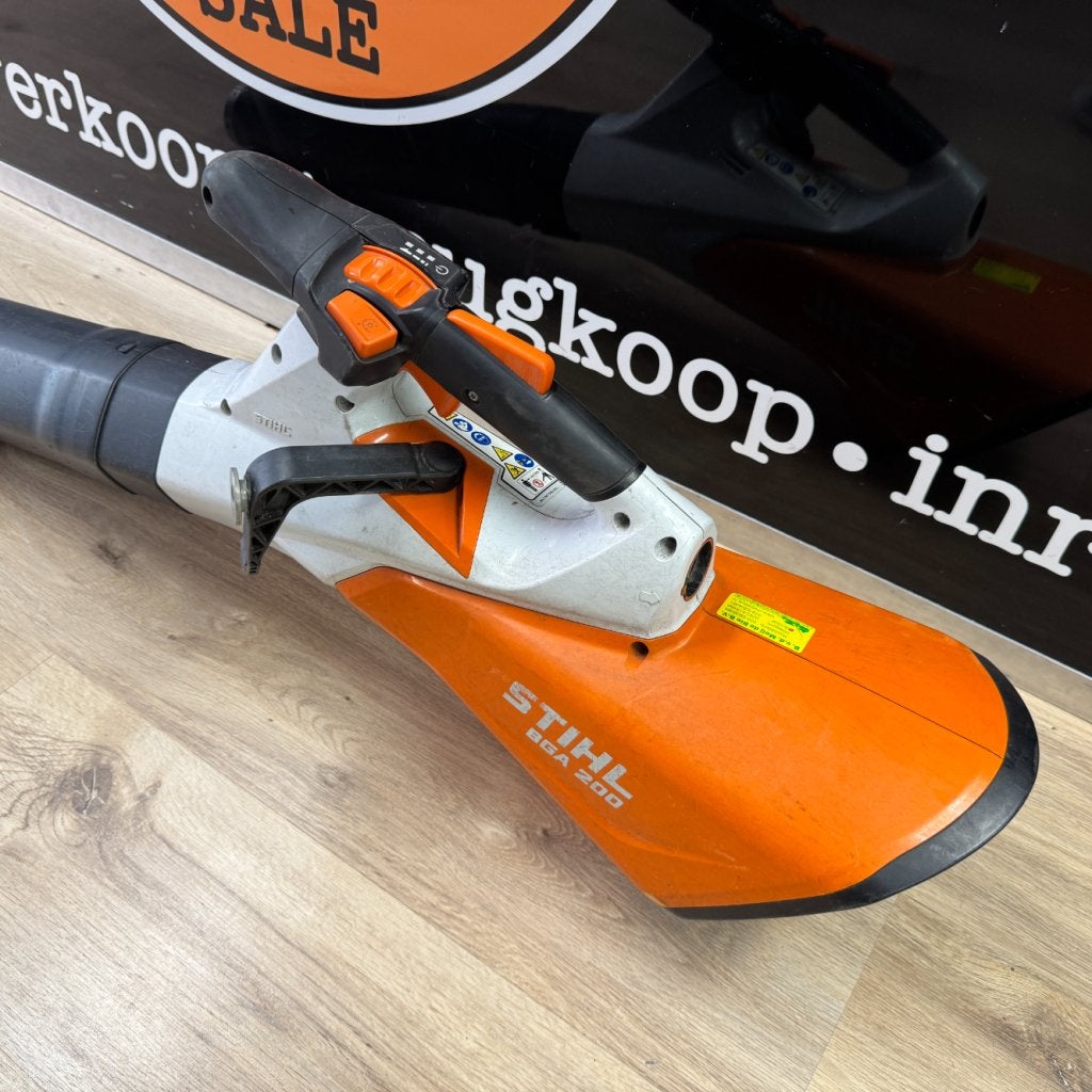 Stihl BGA 200 Bladblazer | Gebruikt, Stihl, Gebruikt, Support@stihl.com, Tihl Inc., 536 Viking Dr, Virginia Beach, 
VA 23452
USA