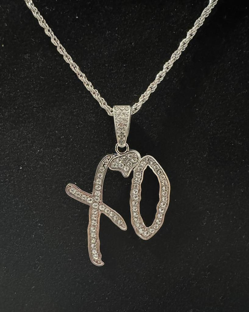 Zilverkleurige XO TheWeeknd ketting, Ophalen of Verzenden, Nieuw, Zilver, Overige materialen