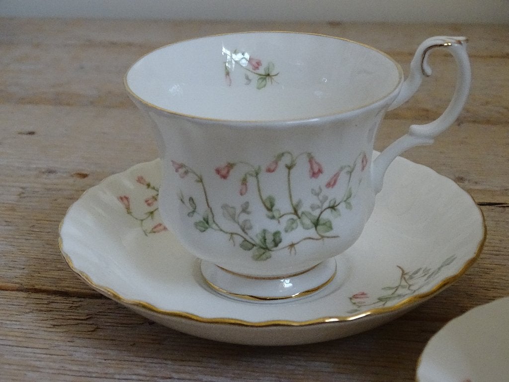 Kop-en-schotels, Royal Albert, NORDIC FLOWER, z.g.a.n., Ophalen of Verzenden
