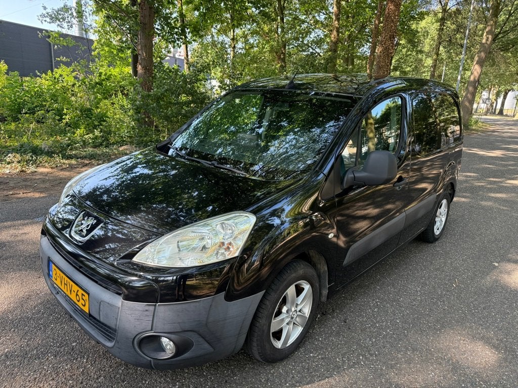 Peugeot Partner 120 1.6 HDI L1 XT (Nieuwe Apk), Auto's, Bestelauto's, Voorwielaandrijving, Stof, Gebruikt, Zwart