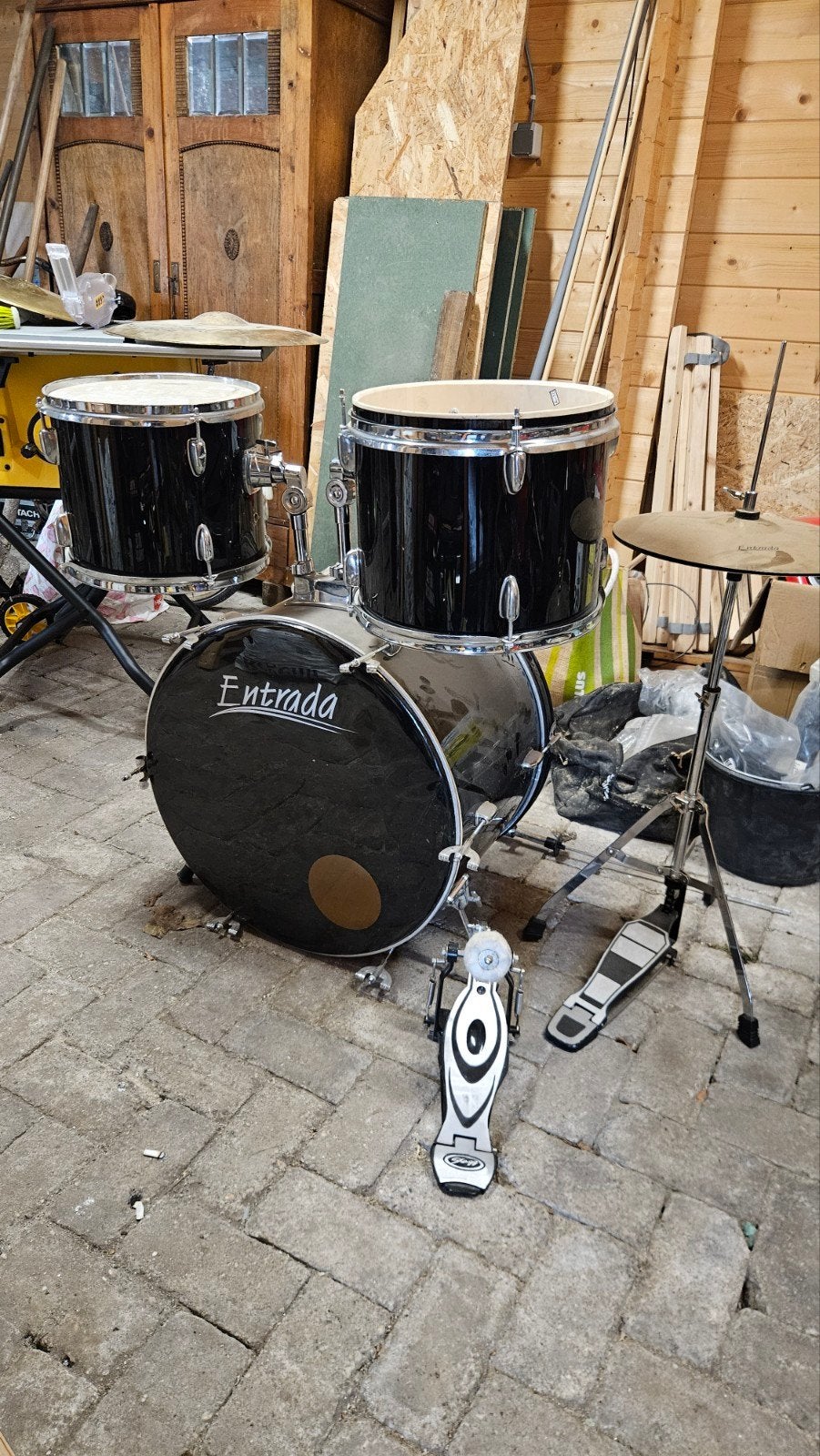 Entrada drumstel met Millennium floor drum en bekkens, Muziek en Instrumenten, Drumstellen en Slagwerk, Ophalen, Gebruikt, Overige merken