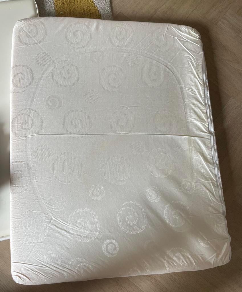 Puck Boxmatras 80 x 1000 x 4 cm met hoeslaken, Ophalen of Verzenden, Gebruikt, Rechthoekig