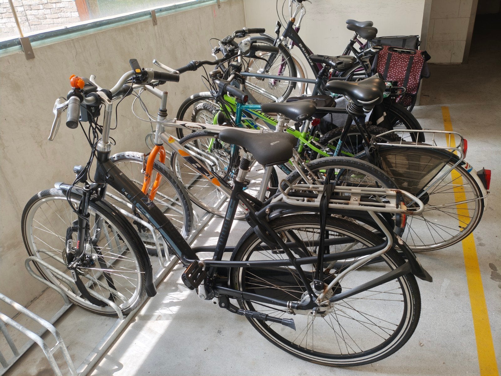 Batavus Mambo 7 electric (omma), met mandje en bagagedrager, Versnellingen, Schijfrem, Ophalen, Overige merken