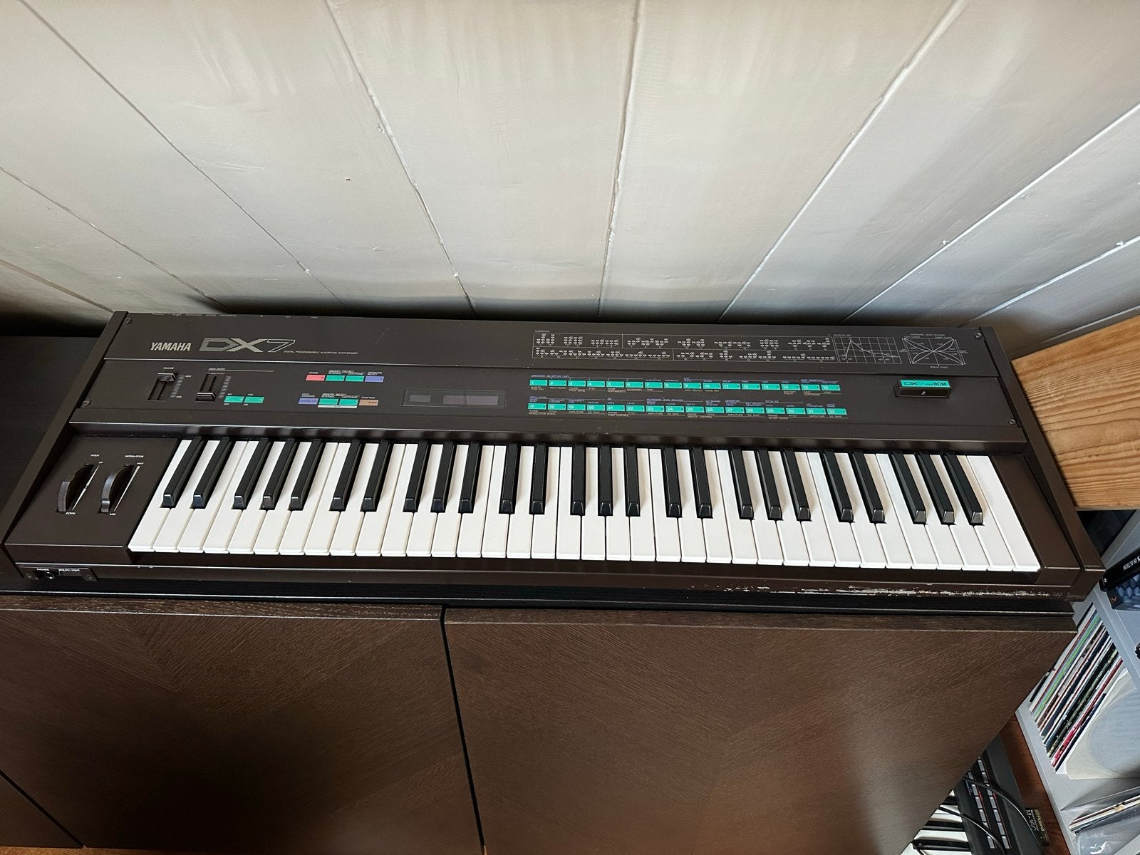 Yamaha DX7 Synthesizer met extra kaarten, Muziek en Instrumenten, Ophalen, 61 toetsen, Gebruikt, Midi-aansluiting