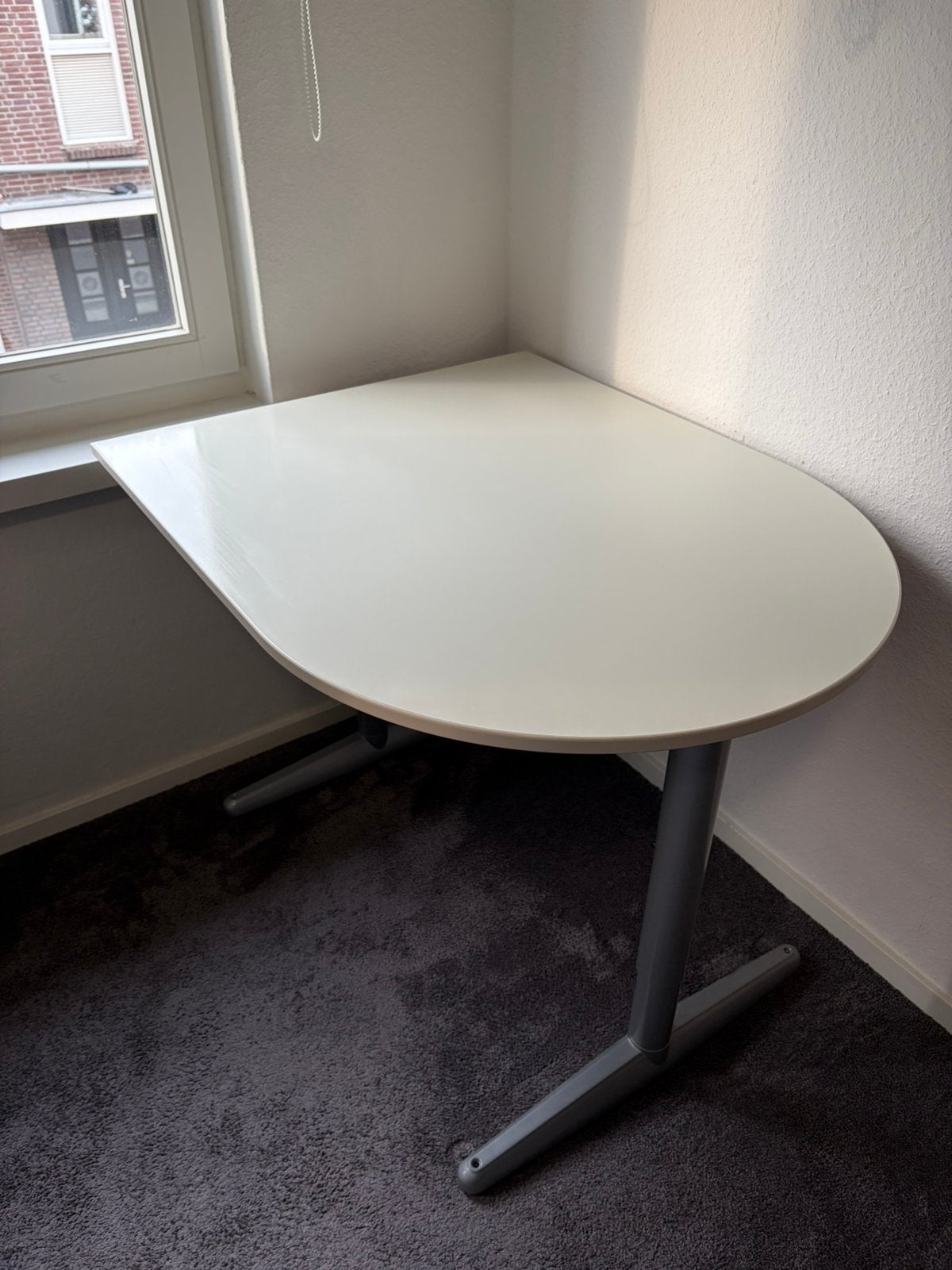 White table, Ophalen