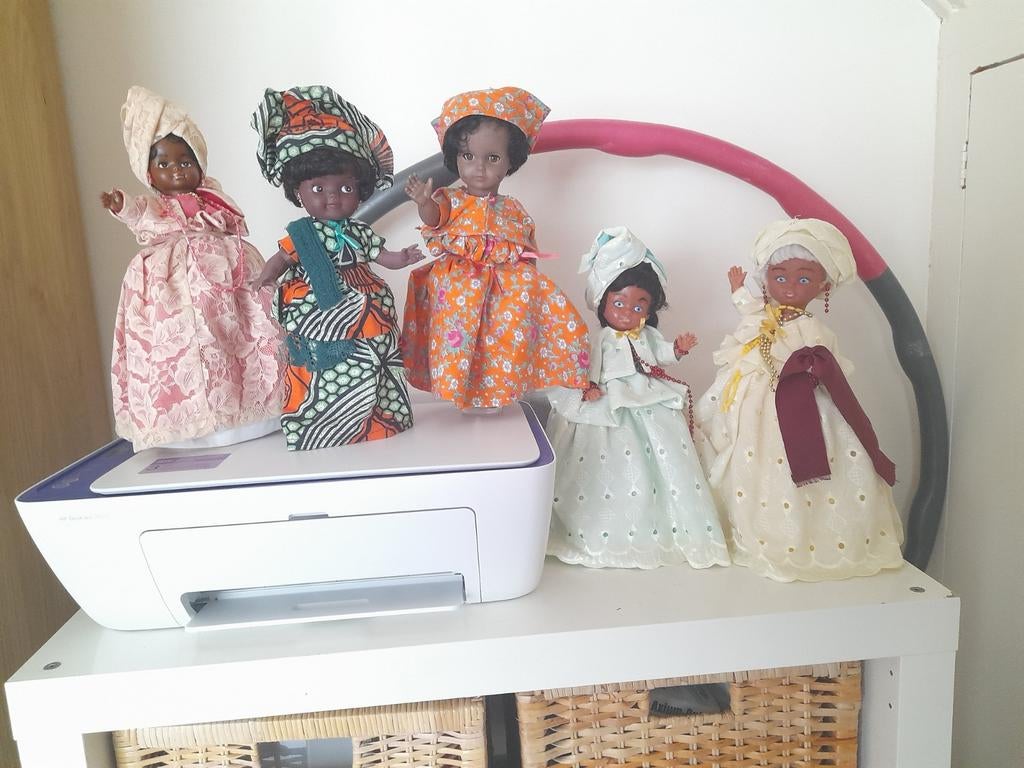 Surinaamse klederdrachtpoppen in koto's, Ophalen of Verzenden