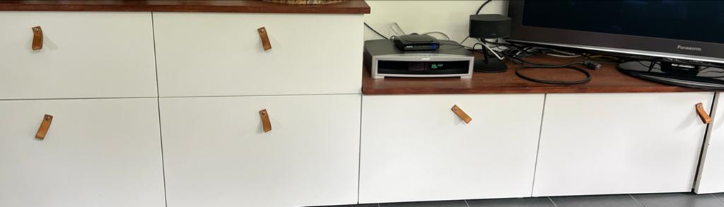 IKEA Besta TV-meubel met opbergruimte, Huis en Inrichting, Ophalen, Gebruikt, 200 cm of meer, Minder dan 100 cm