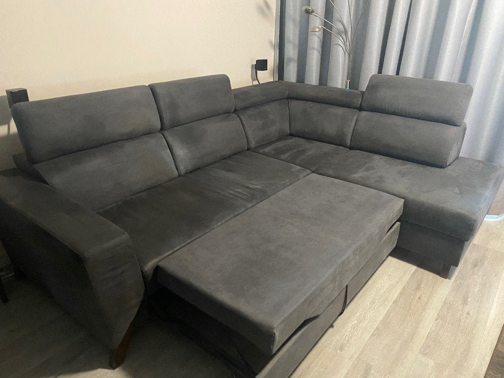 Foto 7 van Compleet eetkamer inrichting met 6 leren stoelen salontafel