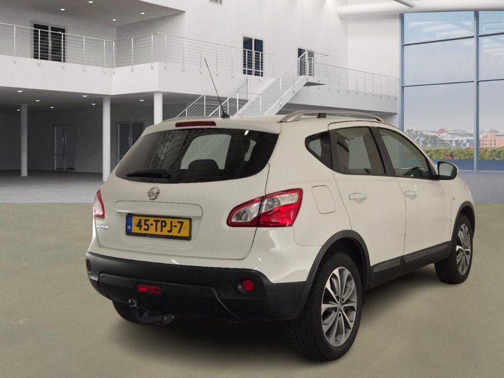 Nissan Qashqai 1.6 Connect Edition|NAVI|PANO|CAMERA|TREKHAAK, Auto's, Nissan, Voorwielaandrijving, Euro 5, Gebruikt, 1225 kg