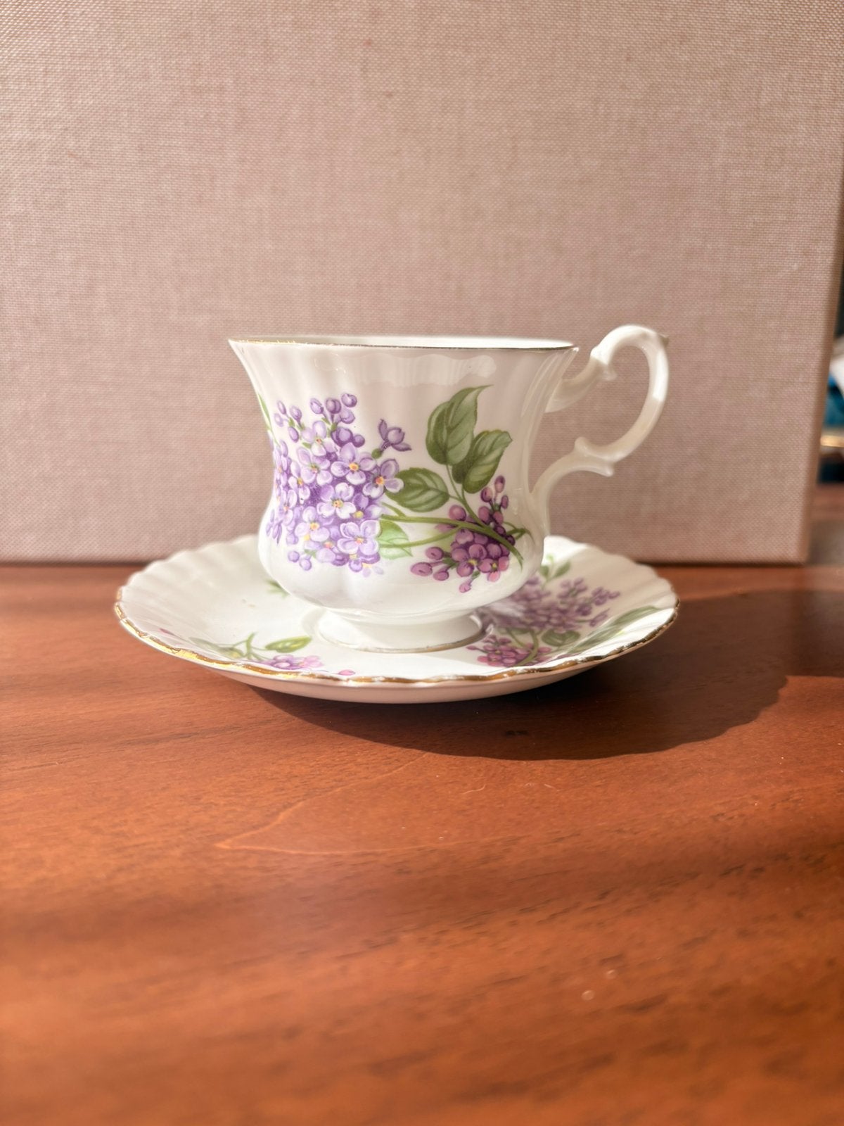 Vintage Richmond Bone China kop & schotel – Seringen – GB, Ophalen of Verzenden