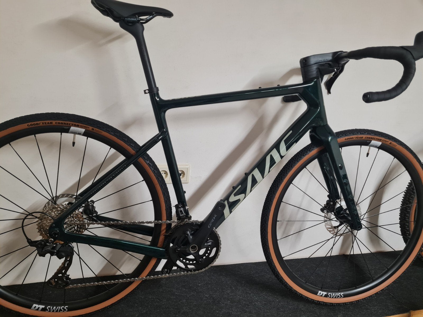 gravel seizoen! sale Isaac Torus M en L zie info, Ophalen, Overige typen, Nieuw, X