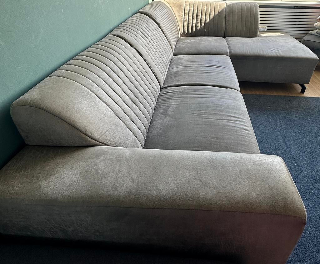 Modern Grey L-Shaped Corner Sofa -immediately, Ophalen, Kunststof, Gebruikt, 75 tot 100 cm