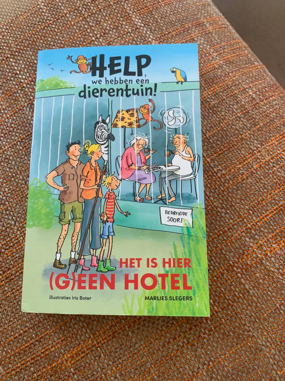 Help we hebben een dierentuin, Ophalen of Verzenden, Zo goed als nieuw, Fictie algemeen