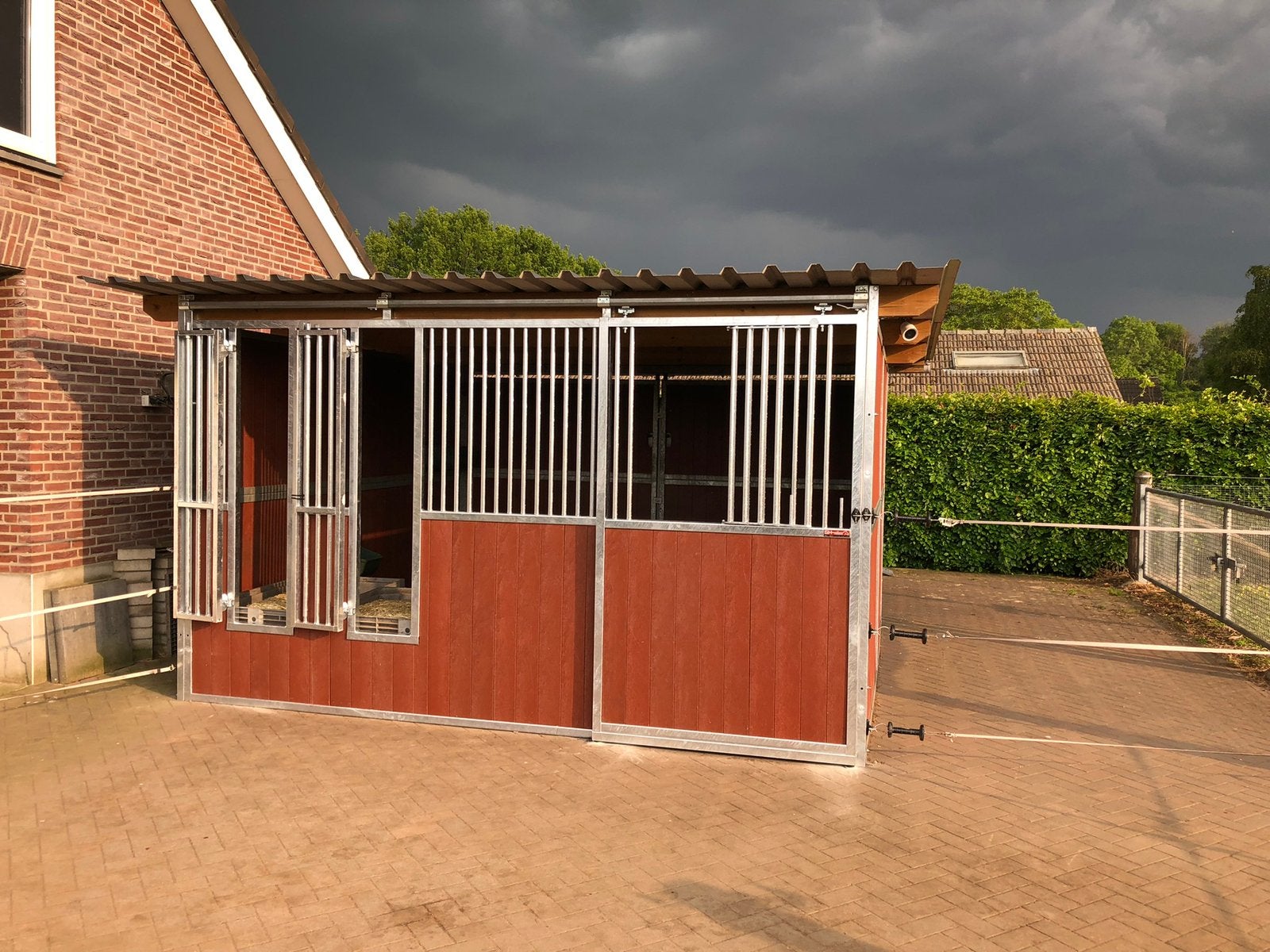 Paardenbox of schuilstal, Ophalen, Zo goed als nieuw