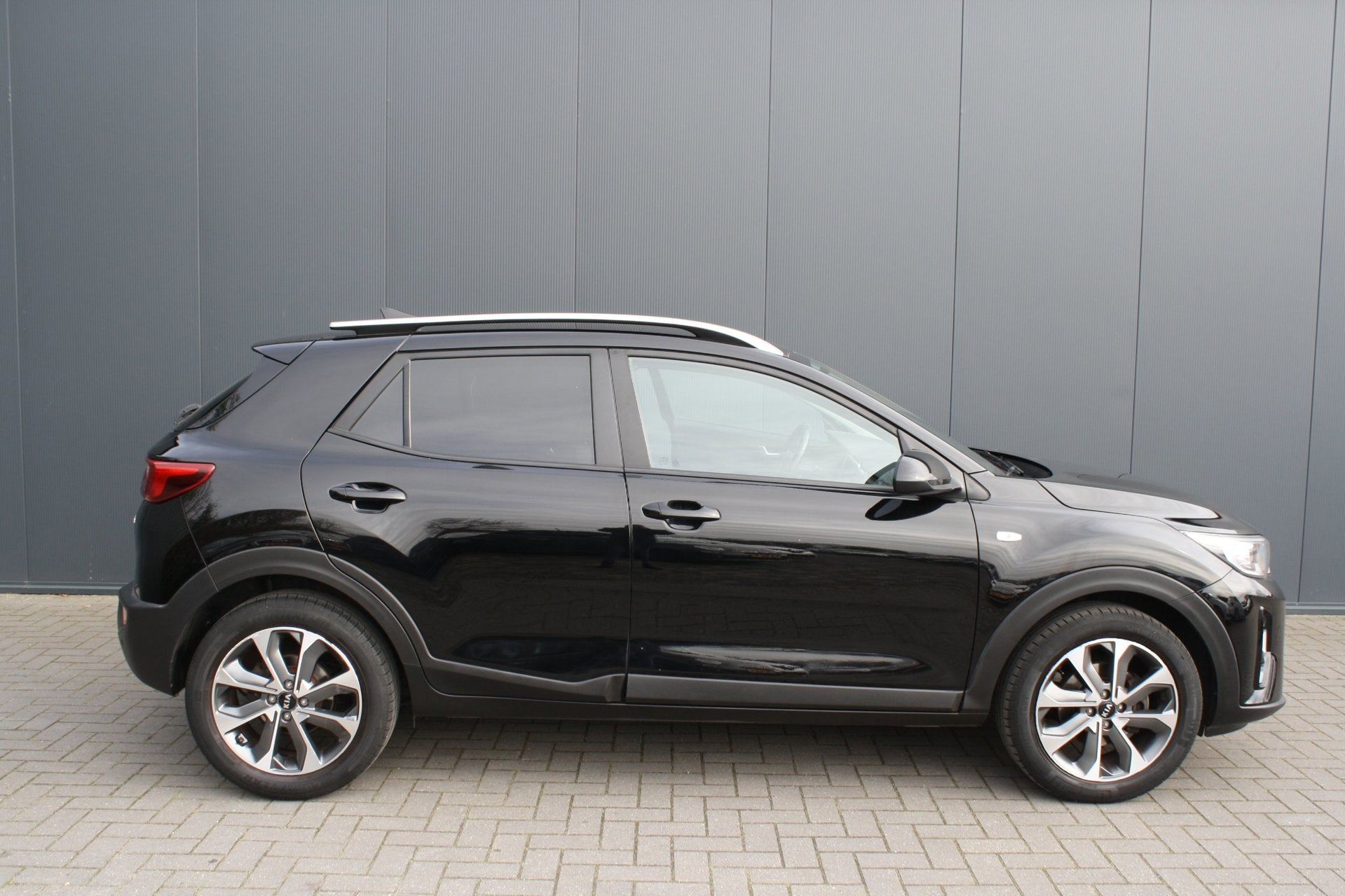 Kia Stonic 1.0 T-GDi Sports Edition - NAVIGATIE - CAMERA - A, Voorwielaandrijving, Gebruikt, 100 pk, Origineel Nederlands