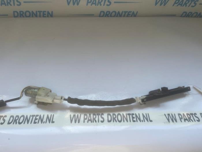 Gordelaangever rechts van een Audi A8, Auto-onderdelen, Interieur en Bekleding, Gebruikt, -, Verzenden, -