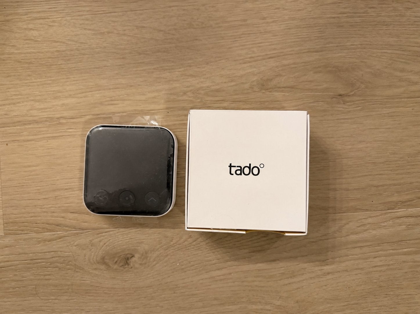 Tado Temperatuursensor X, Ophalen of Verzenden, Zo goed als nieuw, Zwart, Android