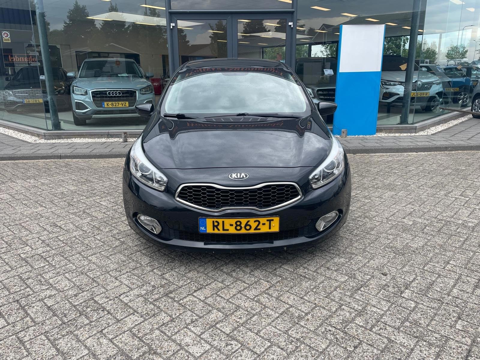 Kia Cee'd autom. 1.6 GDI ComfortLine, Auto's, Kia, Gebruikt, 4 cilinders, Zwart, Bedrijf