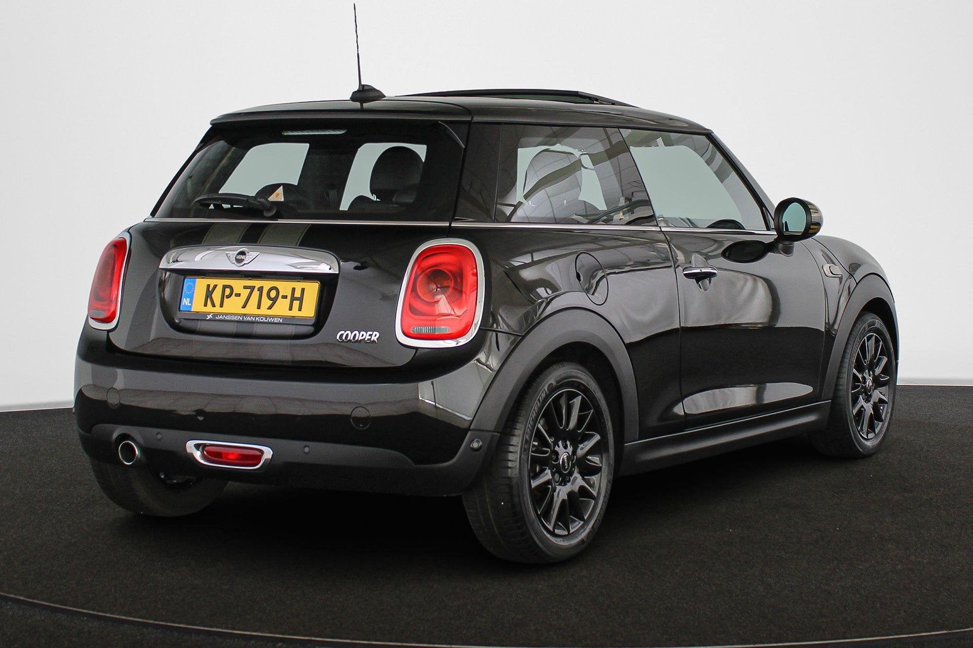 MINI 3-Deurs 1.5 Cooper Marylebone Panoramadak Stoelverwarmi, Voorwielaandrijving, 136 pk, Gebruikt, 4 stoelen