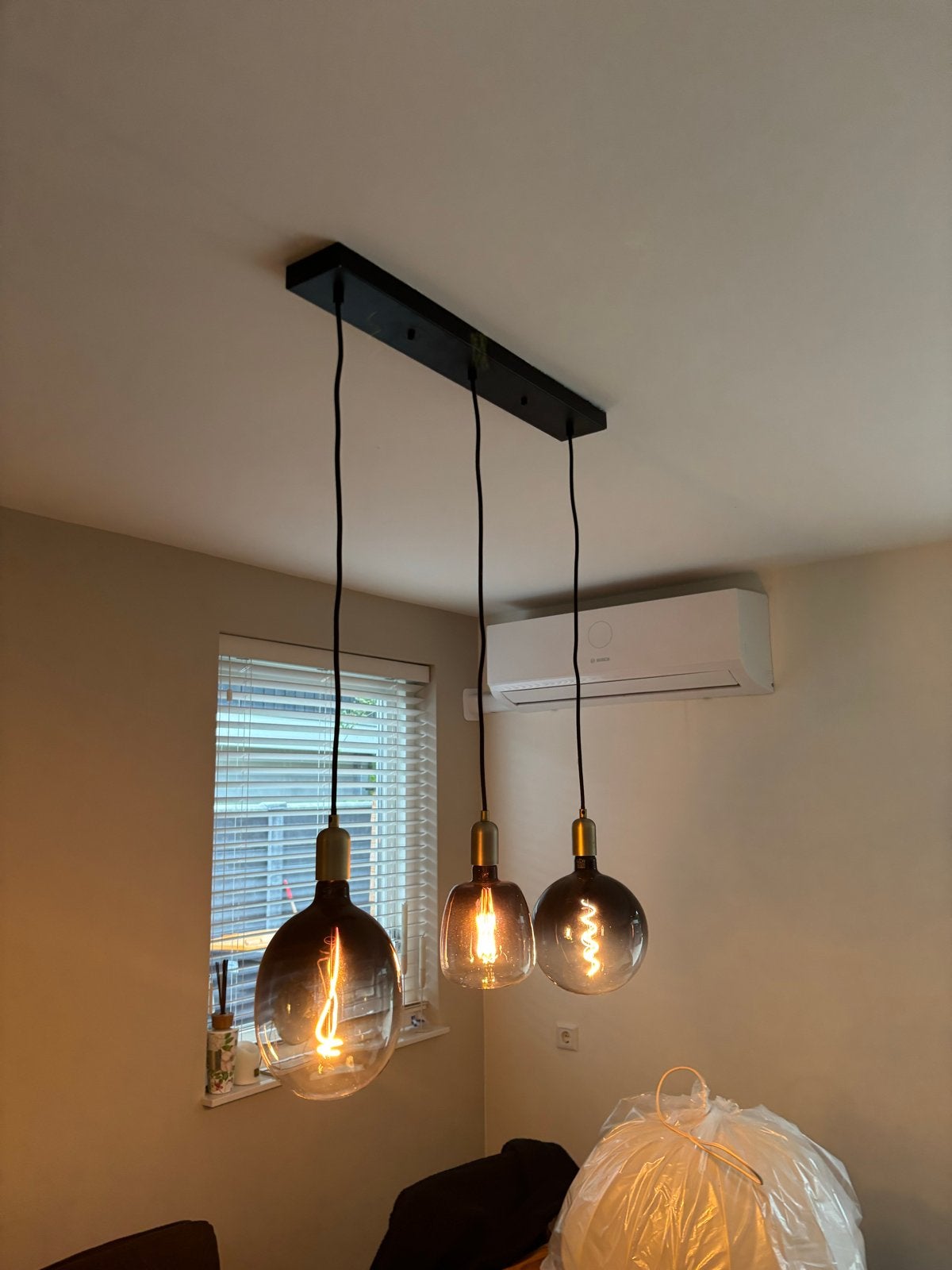 Moderne hanglamp met 3 LED lampen, Huis en Inrichting, Lampen | Hanglampen, Ophalen, Zo goed als nieuw, Metaal, E27 (groot)