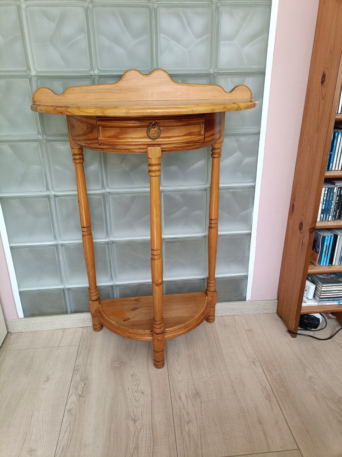 Houten sidetable met lade, Ophalen, Gebruikt, 50 tot 100 cm, Klassiek