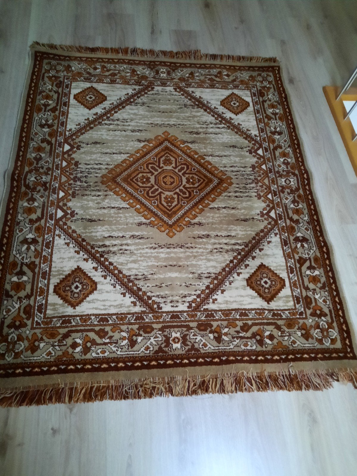 Te koop:  tapijt 1,75 x 1,35, Ophalen, Zo goed als nieuw, Rechthoekig, 200 cm of meer