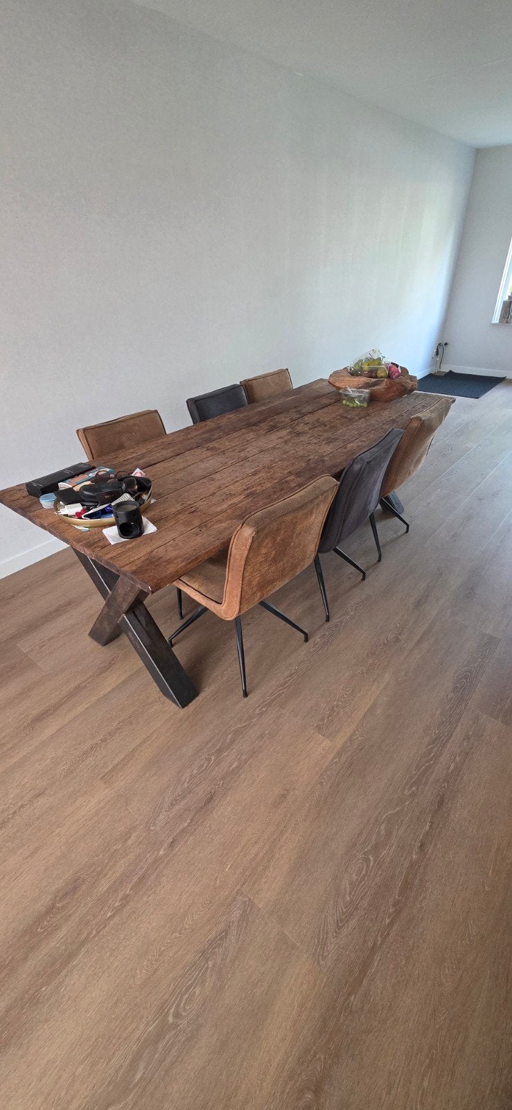 Robuuste houten eettafel met 6 stoelenl, Overige houtsoorten, Gebruikt, 200 cm of meer, Ophalen of Verzenden