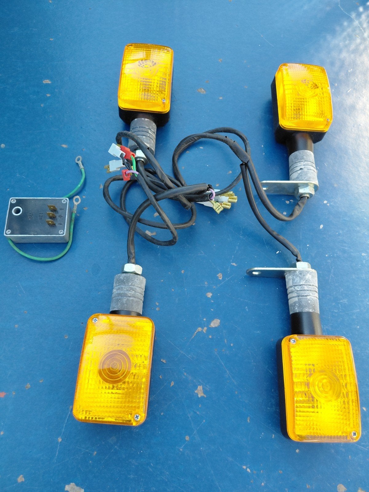 Puch Maxi richtingaanwijzers 4 stuks met bedrading 12V, Ophalen of Verzenden, Nieuw, Overige typen