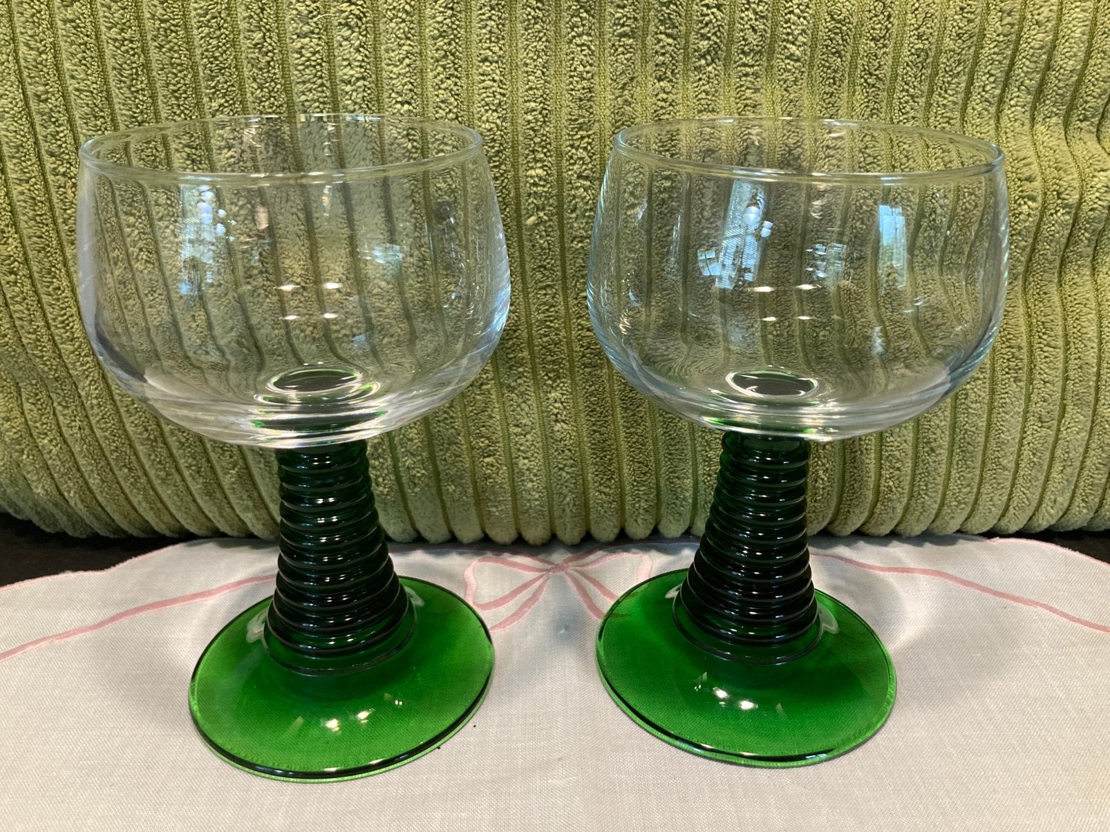Vintage wijnglas op groene voet (140926), Ophalen of Verzenden, Zo goed als nieuw, Overige typen