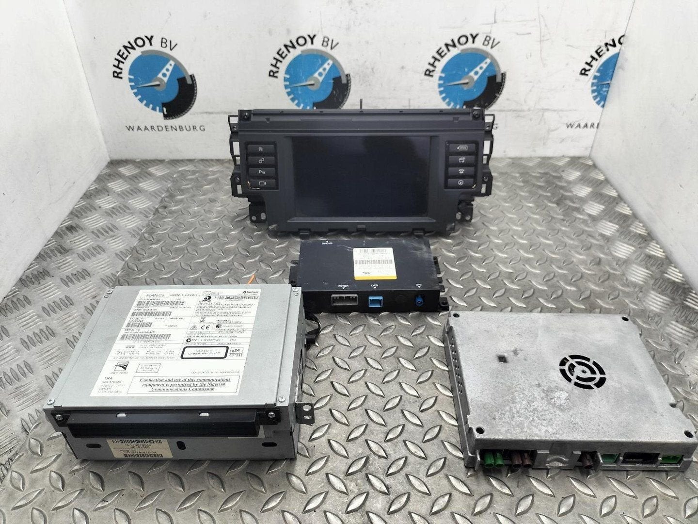 LANDROVER DISCOVERY SPORT L550 DISCOVERY SPORT NAVIGATIE 201, Ophalen of Verzenden, Gebruikt, Stiba lid
