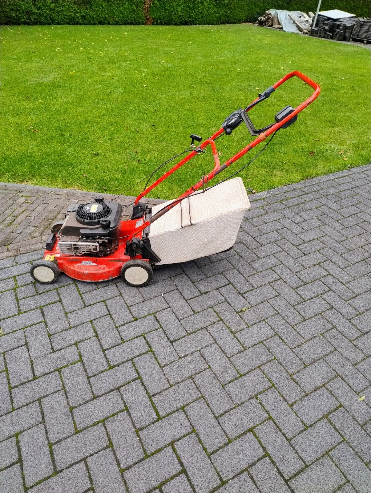 Grasmaaier sabo, Cirkelmaaier, Gebruikt, Opvangbak, Benzine-grasmaaier