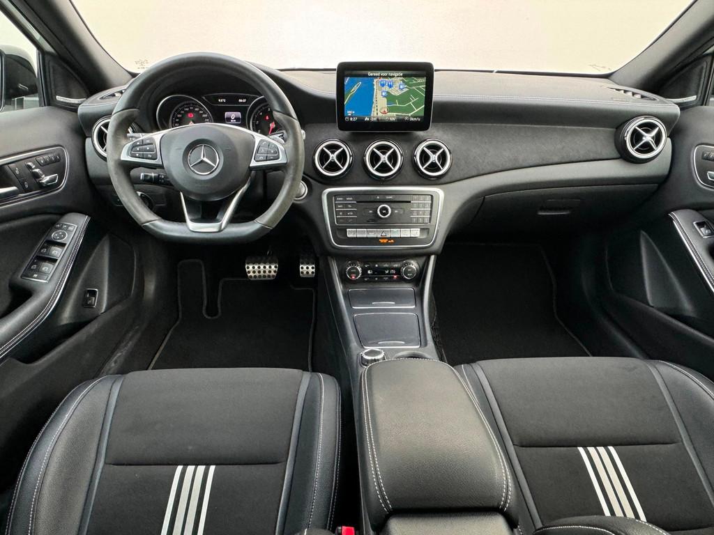 Mercedes-Benz GLA-klasse 180 AMG Org NL 1e eigenaar Pano Har, Gebruikt, Euro 6, 4 cilinders, 715 kg