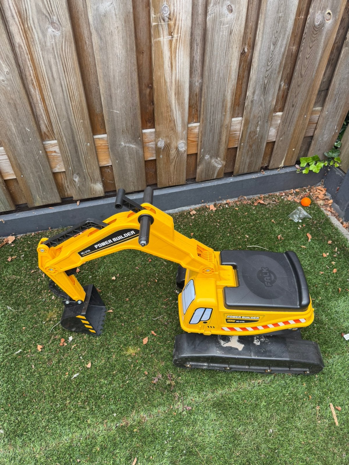 Te koop: een leuke en stevige  graafmachine, Ophalen of Verzenden, Zo goed als nieuw