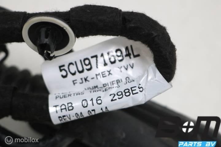 Portierkabelboom rechtsachter VW Jetta 5C6 5CU971694L, Gebruikt