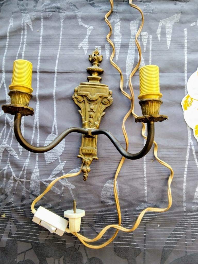 Koperen wandlampje met twee armen, Antiek en Kunst, Ophalen of Verzenden