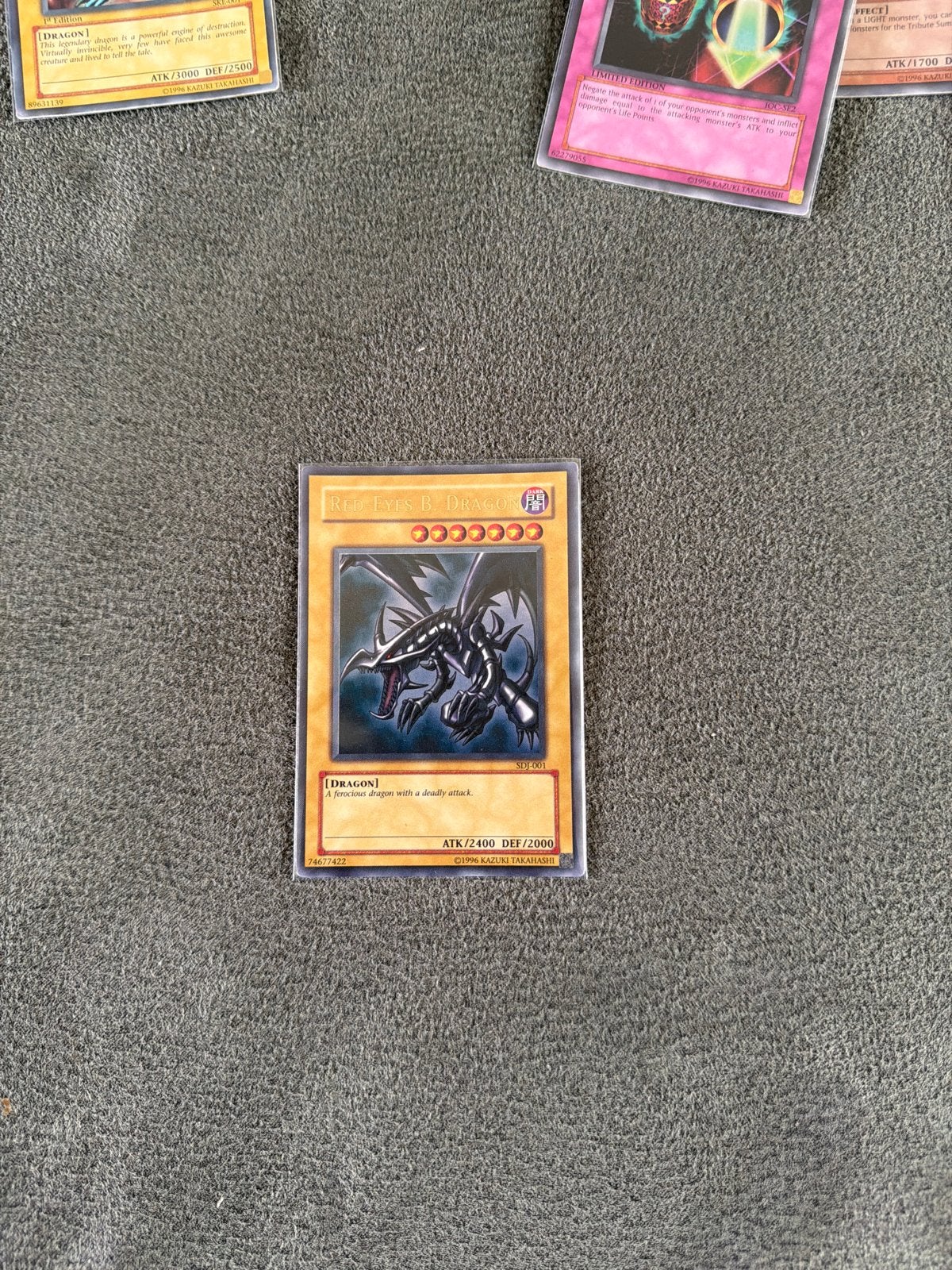 Yu-Gi-Oh! Red-Eyes B. Dragon SDJ-001, Ophalen of Verzenden, Zo goed als nieuw