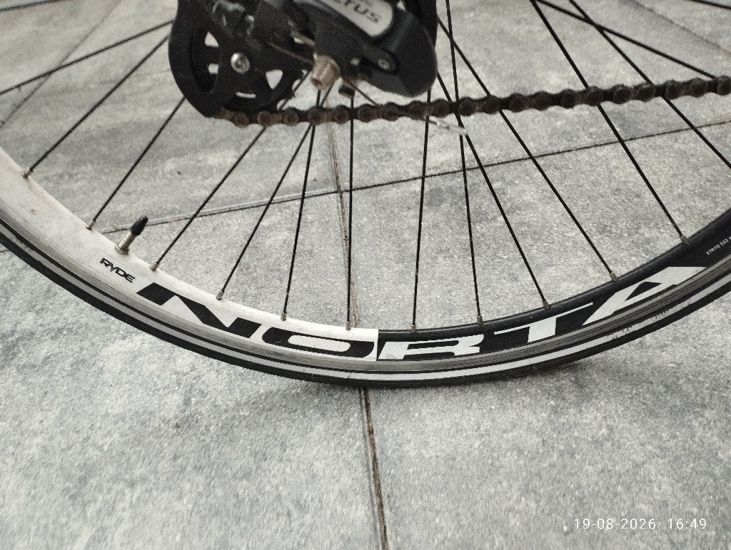Norta damesfiets met versnellingen en fietstassen, Fietsen en Brommers, Velgrem, Versnellingen, Ophalen, Overige merken