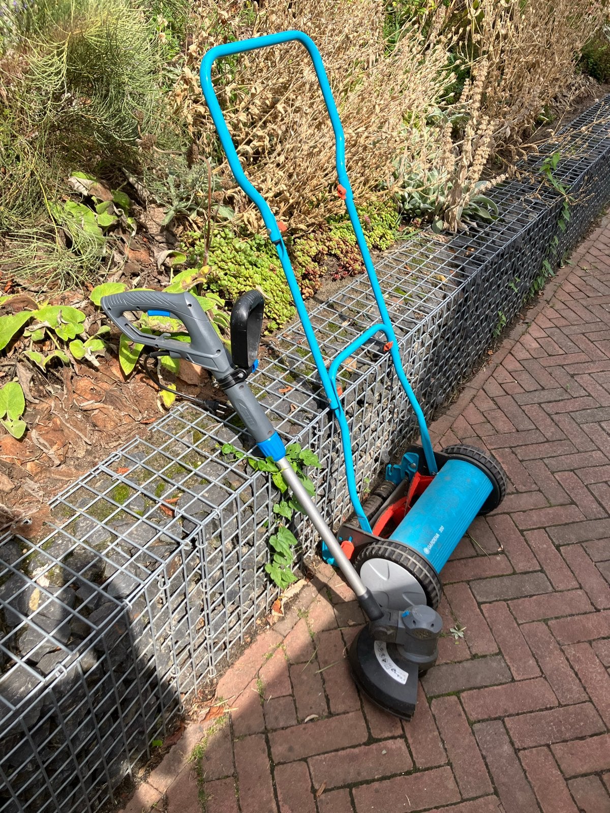 Grasmaaier (Gardena) en grastrimmer (Gamma) set, Ophalen, Gebruikt, Elektrische grasmaaier, 30 t/m 39 cm