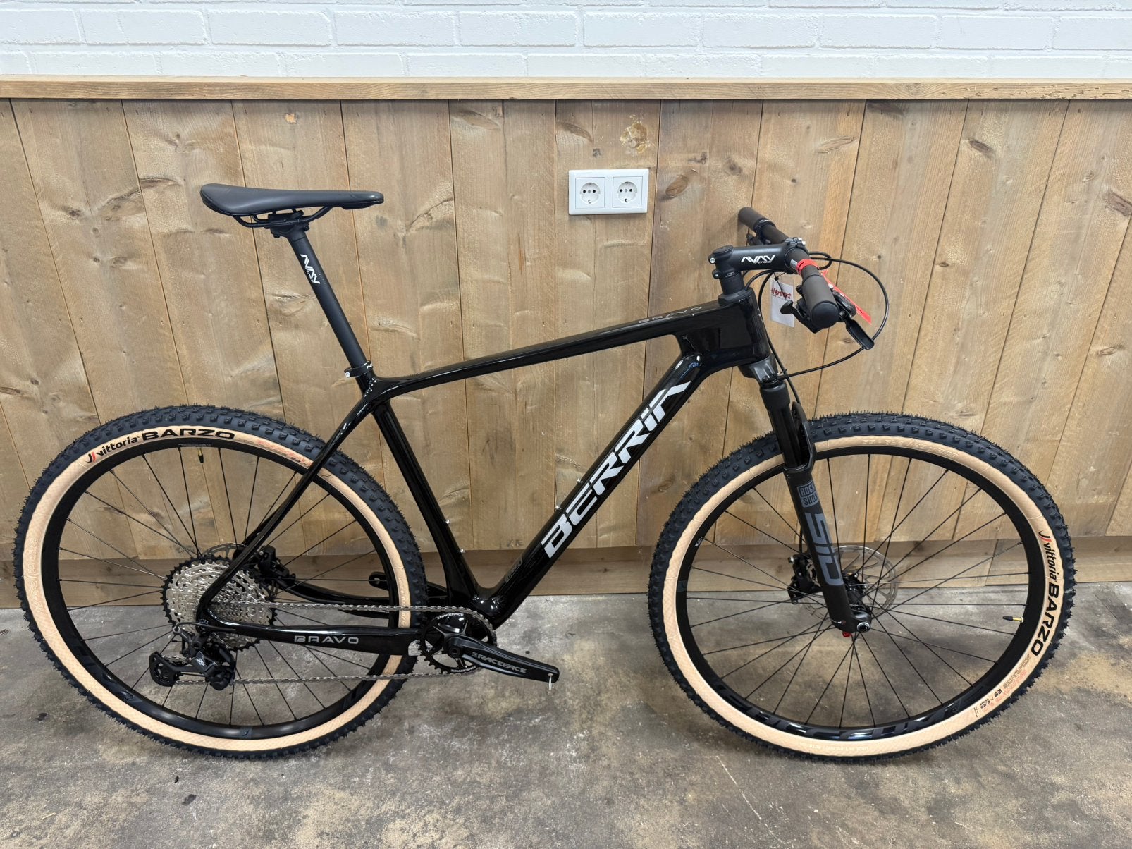 Berria Bravo 6.1 (Maat. L, 53cm) Nieuw!, Fietsen en Brommers, Overige merken, Minder dan 10 versnellingen, Carbon, Ophalen of Verzenden