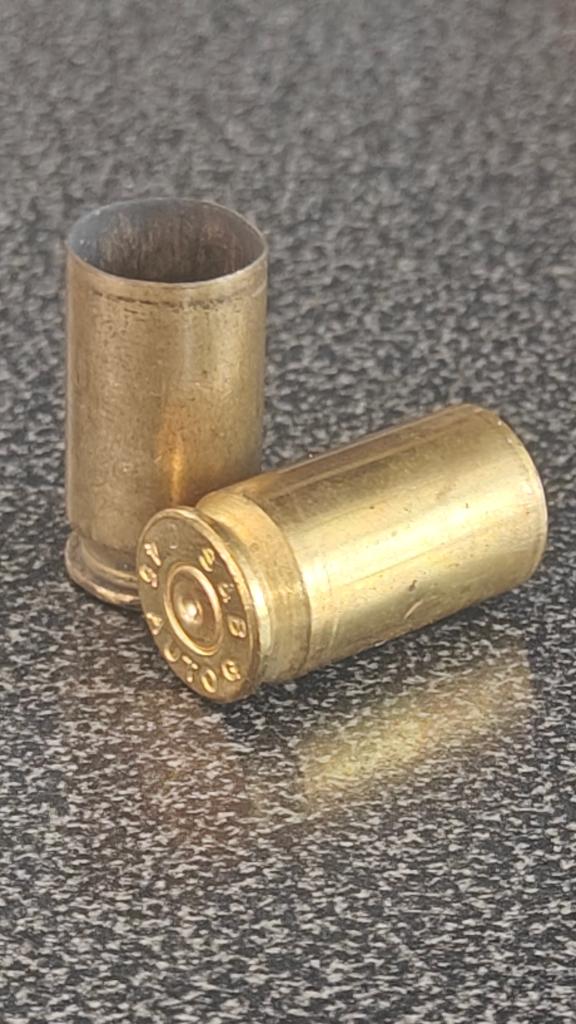 2 lege hulzen .45 Auto/.45 ACP, Ophalen of Verzenden, Landmacht, Nederland, Hulzen of Bodemvondsten