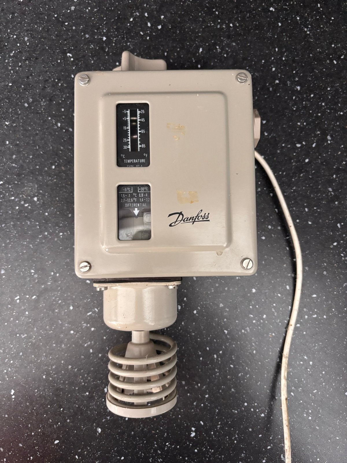 Danfoss RT 4 Temperatuurregelaar - Gebruikt, Doe-het-zelf en Verbouw, Thermostaten, Ophalen, Gebruikt